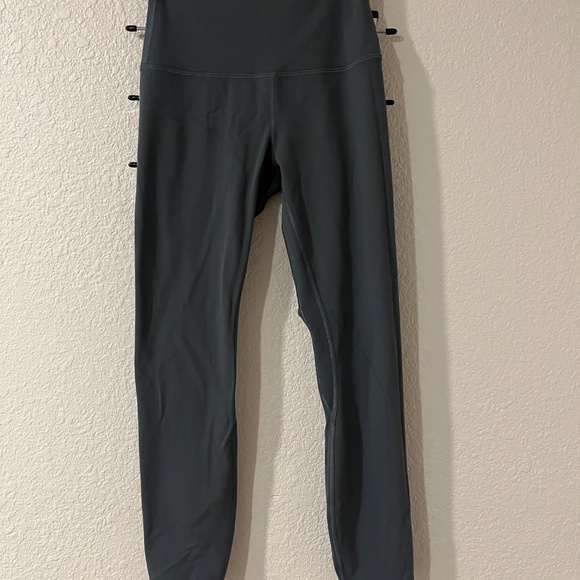 Lululemon Align Pant 25” - Picture 2 of 4